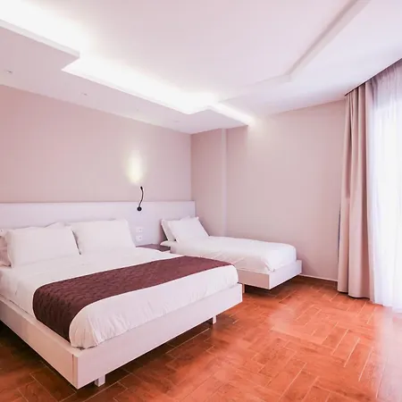 Hotel Apollon Sarandë Esterno foto
