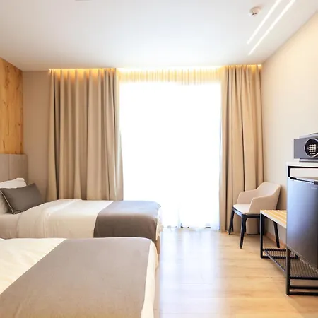 Hotel Apollon Sarandë Esterno foto