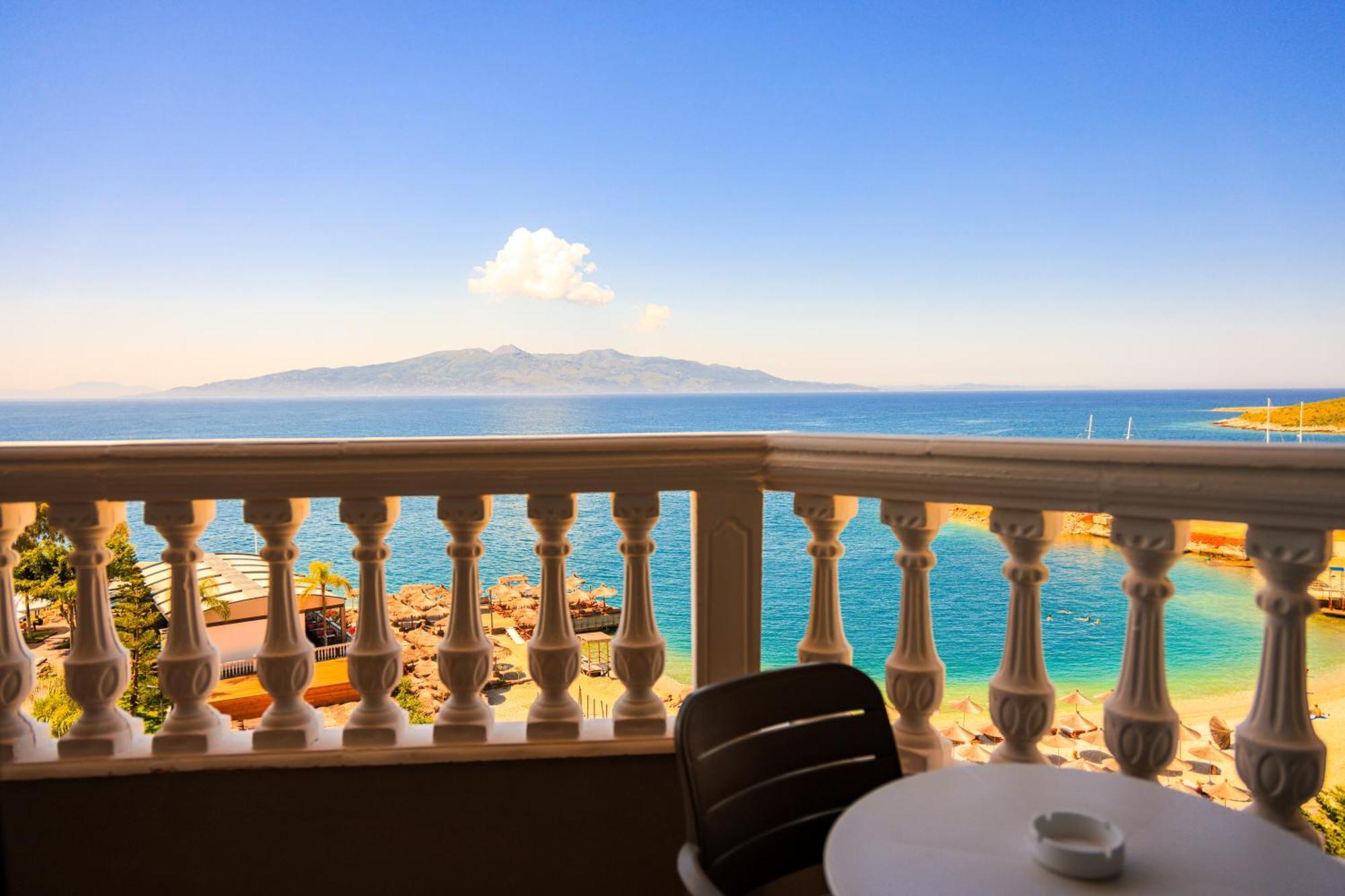 Apollon (adults Only) Sarandë