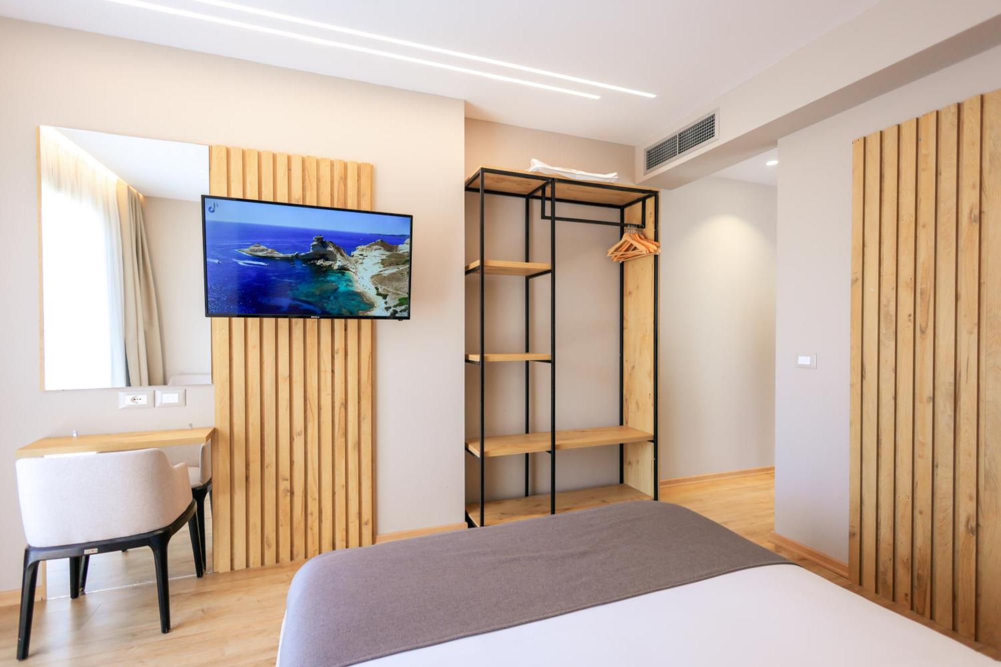 Apollon (adults Only) Sarandë